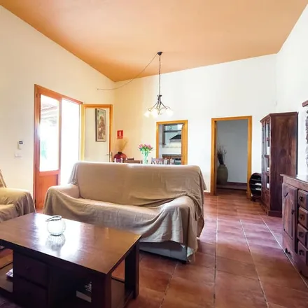 Rent this 3 bed house on San Rafael in Autopista del Noroeste, 40410 El Espinar