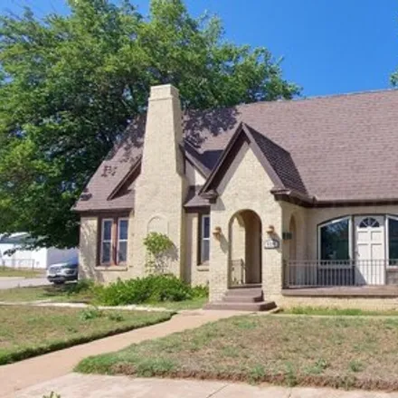 Buy this 4 bed house on 474 Avenue F Northwest in Childress, TX 79201