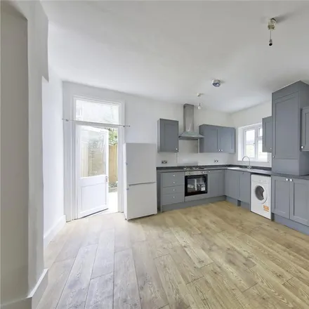 Rent this 2 bed apartment on Lambrook Terrace in London, SW6 6TE