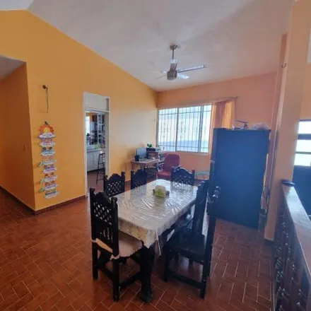 Buy this 5 bed house on Calle Fernando Rosas in Hogar Moderno, 39300 Acapulco