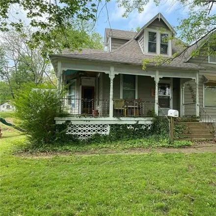 Image 1 - 102 South Mountain Street, Ironton, Iron County, MO 63650, USA - House for sale