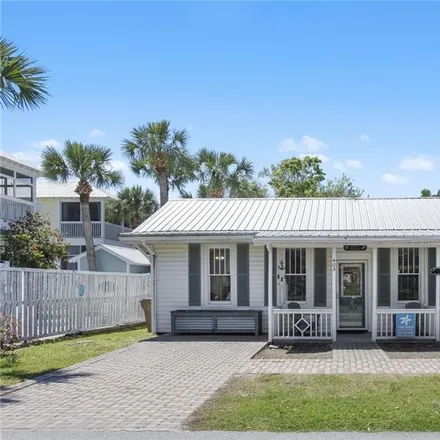 Buy this 3 bed house on 403 13th Street in Tybee Island, Chatham County