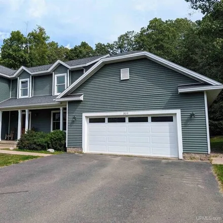 Image 4 - 2843 Northcrest Drive, Marquette, MI 49855, USA - House for sale