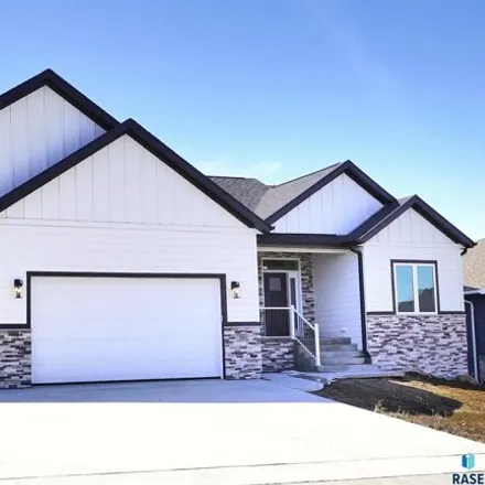 Buy this 5 bed house on East Corsair Drive in Pine Lakes Addition, Sioux Falls