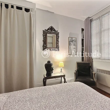 Image 9 - 5 Rue Montmartre, 75001 Paris, France - Apartment for rent