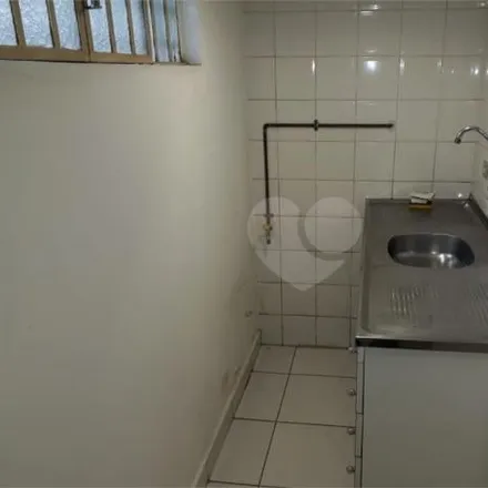 Rent this studio house on Escola UNS de Inglês in Alameda Sarutaiá, Jardim Paulista