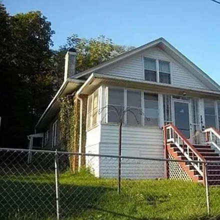 Buy this 3 bed house on 834 Merdith Street in Bluefield, VA 24605