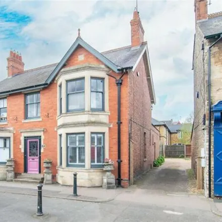 Buy this 5 bed house on Savour the Flavour in 32 High Street, Rushden