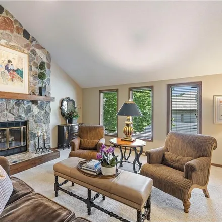 Image 7 - Olympic Hills Golf Club, Olympia Drive, Eden Prairie, MN 55347, USA - House for rent