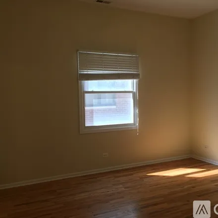 Image 9 - 1528 W Greenleaf Ave, Unit 1W - Apartment for rent