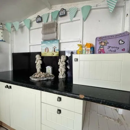 Image 3 - Sandycot, Green Lane, Tendring, CO14 8HA, United Kingdom - Apartment for sale