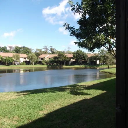 Image 4 - 3966 Cocoplum Circle, Coconut Creek, FL 33063, USA - Townhouse for rent