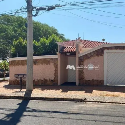 Buy this 3 bed house on Escola Municipal Sítio do Pica-Pau Amarelo in Rua Coronel Orlando Pereira Barreto 610, Jardim Estrela