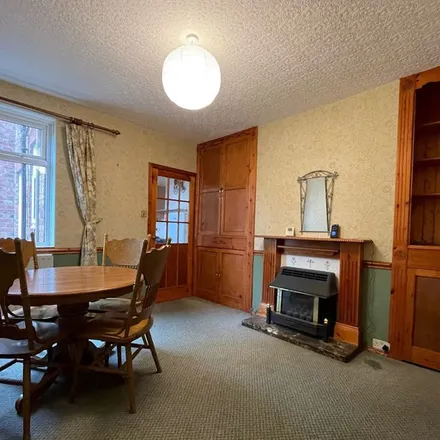 Image 3 - 158, 160 Ovington Grove, Newcastle upon Tyne, NE5 2QE, United Kingdom - Apartment for rent