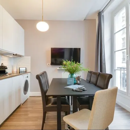 Image 4 - 7 Rue Monsigny, 75002 Paris, France - Apartment for rent