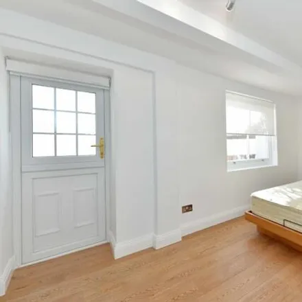 Image 6 - 43 Alma Square, London, NW8 9PX, United Kingdom - Room for rent