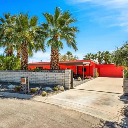 Buy this 3 bed house on 2601 East San Juan Road in Palm Springs, CA 92262