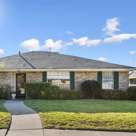Buy this 3 bed house on 1238 Goldenrod Drive in Rose Hill, Garland