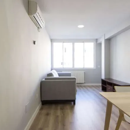 Rent this 3 bed apartment on Liceo Juan de la Cierva I in Calle Tarragona, 28903 Getafe