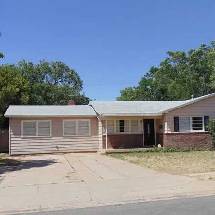 Rent this 3 bed house on 4110 44th Street in Lubbock, TX 79413