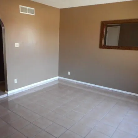 Image 6 - 2830 Cabot Place, El Paso, TX 79935, USA - House for sale