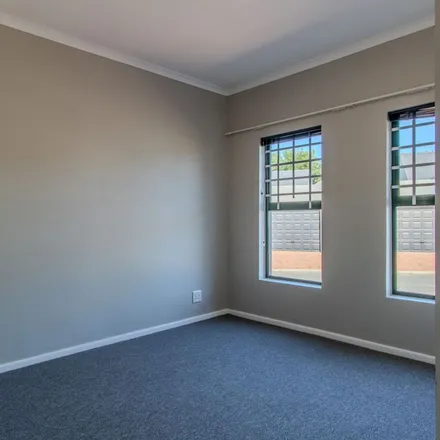 Image 3 - La Rochelle Pre-Primary, Meerlust Street, Bellair, Bellville, 7530, South Africa - Townhouse for rent