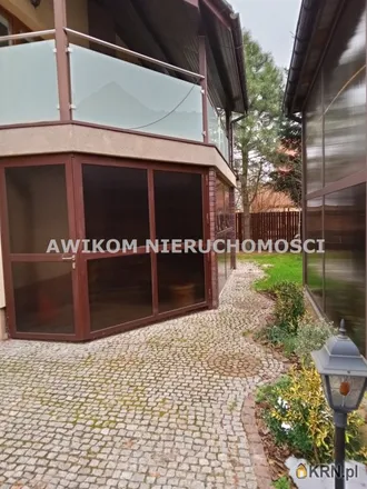 Buy this studio house on Komorowska 10 in 05-806 Pęcice Małe, Poland