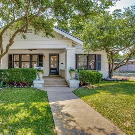 Rent this 3 bed house on 4011 West 7th Street in Fort Worth, TX 76107