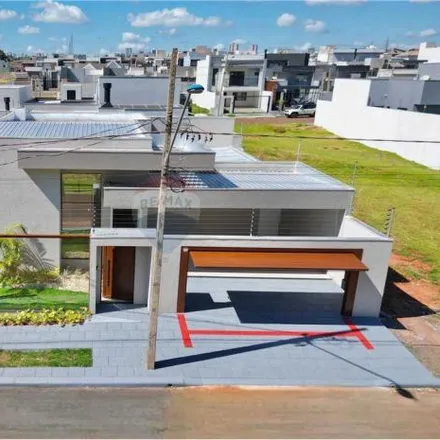 Buy this 3 bed house on Rua das Laranjeiras in Recanto Tropical, Cascavel - PR