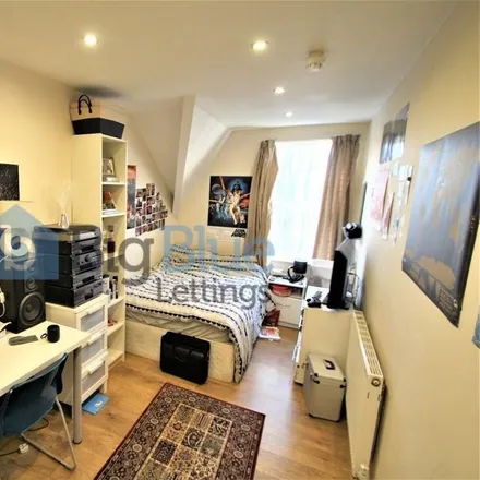 Image 9 - Headingley Court, Leeds, LS6 2QU, United Kingdom - Duplex for rent