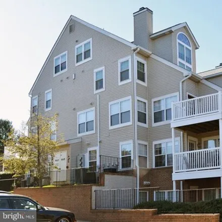 Image 2 - 927 Hillside Lake Terrace, Gaithersburg, MD 20878, USA - Condo for rent
