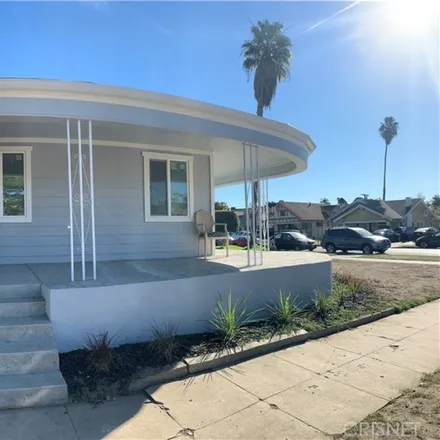 Image 1 - 1257 West 45th Street, Los Angeles, CA 90037, USA - Duplex for sale