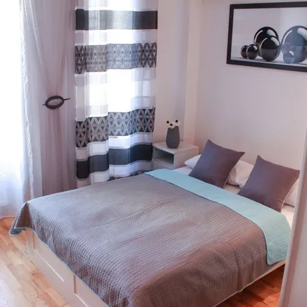 Rent this 1 bed apartment on Pałac Tarnowskich-Sanguszków in Sławkowska, 31-014 Krakow