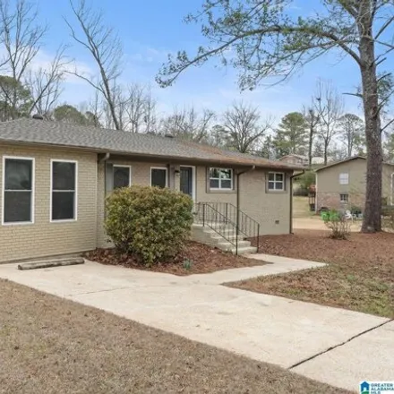 Image 2 - 1861 Ross Street, Leeds, AL 35094, USA - House for sale