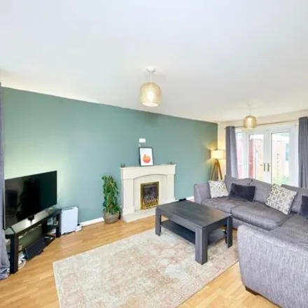 Image 2 - Victoria Court, Liverpool, L15 8LZ, United Kingdom - Duplex for sale