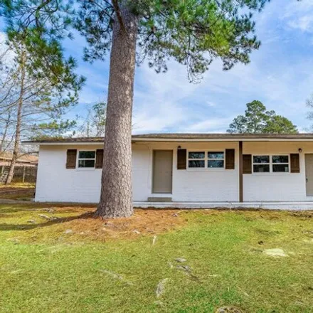 Buy this studio house on 1261 North 25th Avenue in Hattiesburg, MS 39401