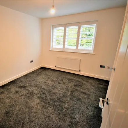 Image 7 - Llys y Groes, Wrexham, LL13 7AG, United Kingdom - Townhouse for rent