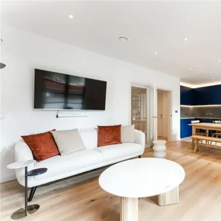 Image 4 - 63 Orchard Place, London, E14 0FR, United Kingdom - Townhouse for rent