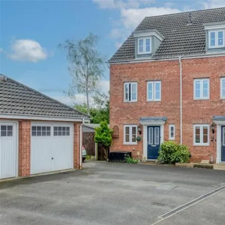 Image 1 - Yeomans Close, Astwood Bank, B96 6ET, United Kingdom - Townhouse for sale