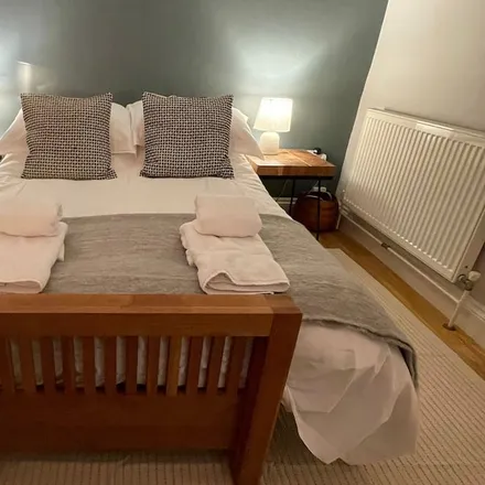 Rent this 2 bed duplex on Binfield Heath in RG9 4DP, United Kingdom