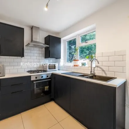 Image 3 - Glendun Road, London, W3 7AJ, United Kingdom - House for rent