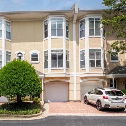 Buy this 2 bed condo on Stone Mountain Trail in Atlanta, GA 30308