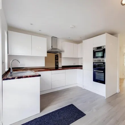 Rent this 3 bed townhouse on Tilson Close in London, SE5 7TZ