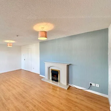 Image 4 - Elphinstone Crescent, Murray East, East Kilbride, G75 0PP, United Kingdom - Apartment for rent