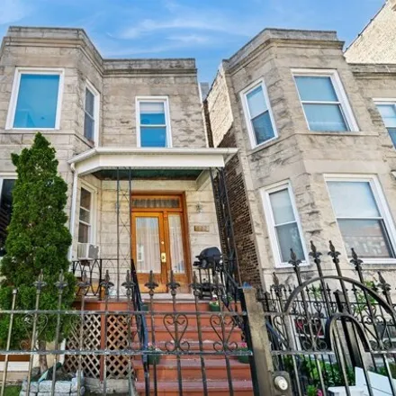 Buy this 8 bed house on 822 North Campbell Avenue in Chicago, IL 60647