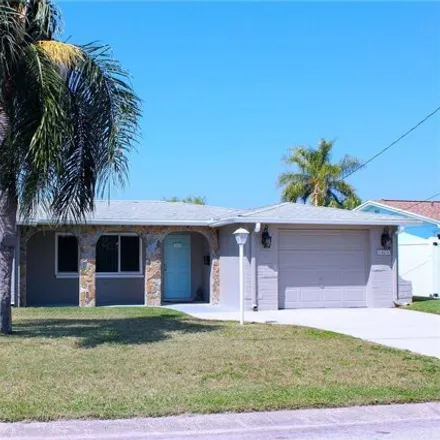 Rent this 3 bed house on 12689 5th Isle in Hudson, FL 34667