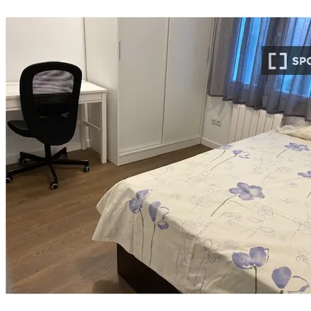 Rent this 3 bed room on Herbolario in Calle de Villaviciosa, 28024 Madrid