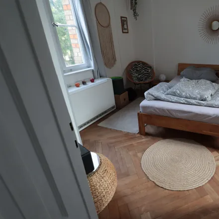Rent this 2 bed apartment on Taubenheimstraße 91 in 70372 Stuttgart, Germany