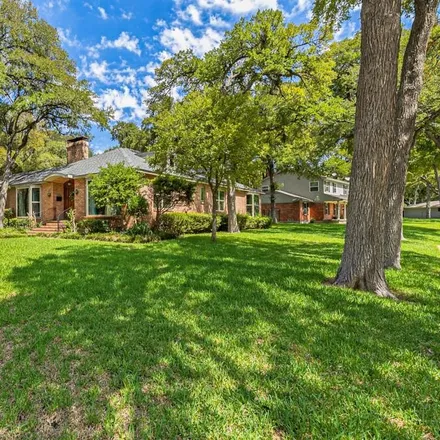 Image 3 - 3214 Ridgedale Drive, Garland, TX 75041, USA - House for sale