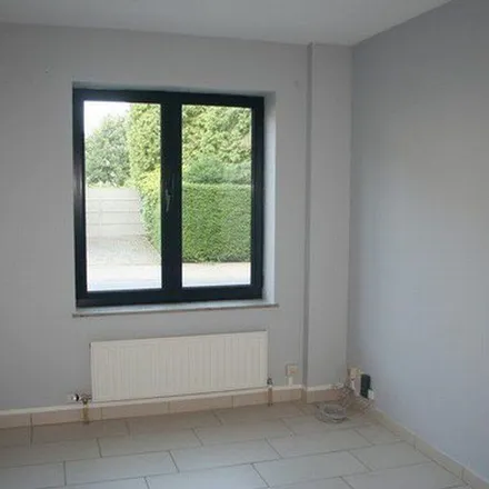 Rent this 3 bed apartment on Merenstraat 17 in 3080 Tervuren, Belgium